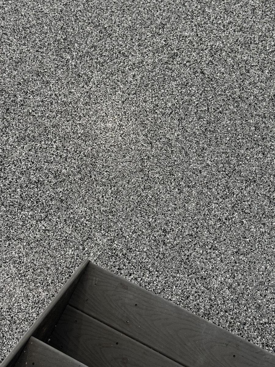 Poly-aspartic coatings: Flake and quartz garage floors